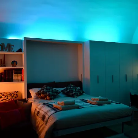 Casa Paradiso - Design In Center Apartment
